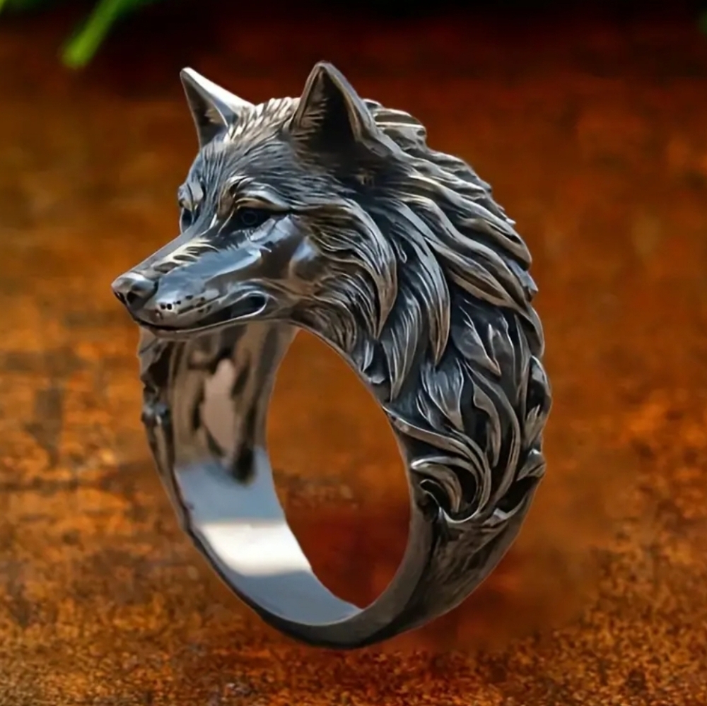 Vintage Wolf's Head Ring